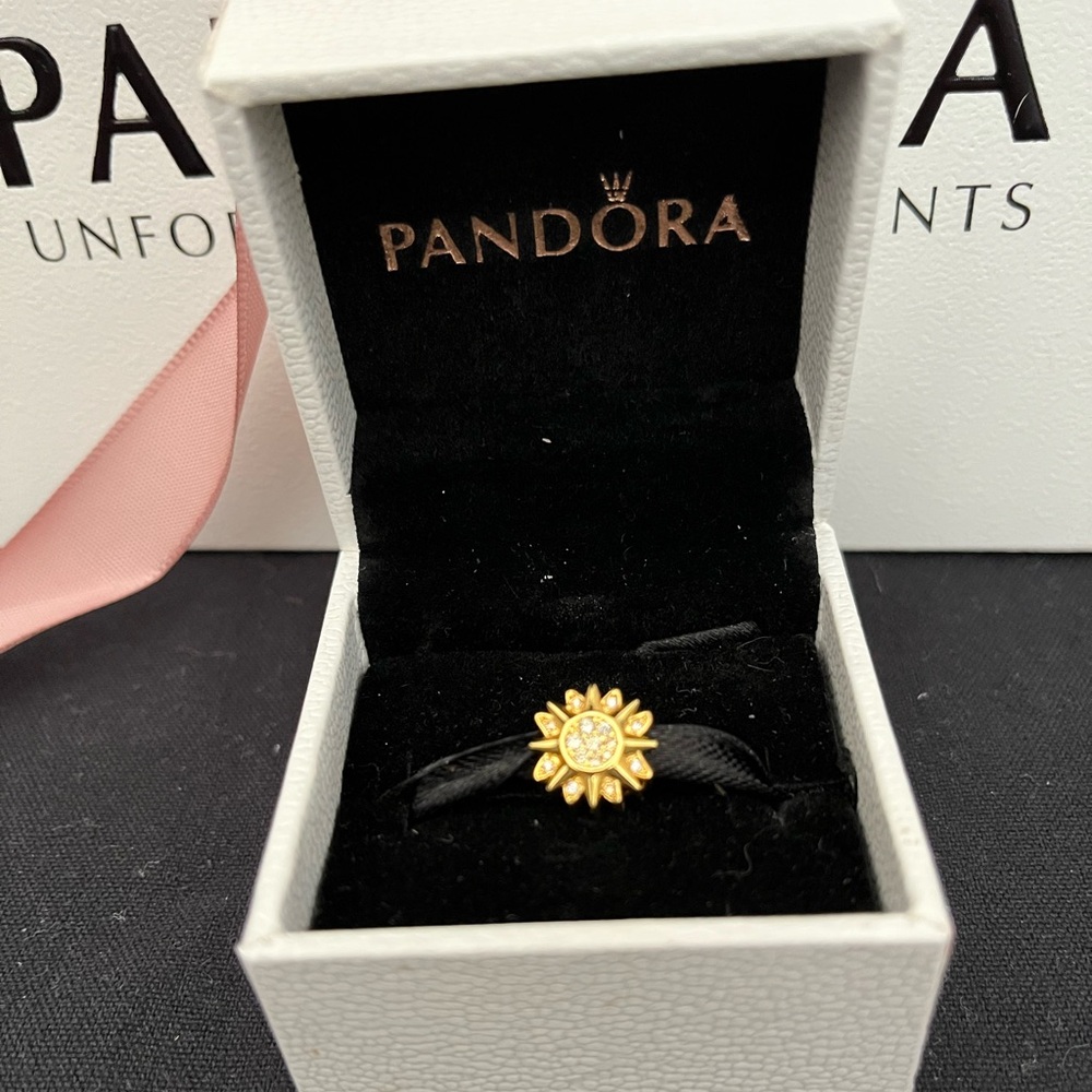 Pandora Sparkling Sunburst
